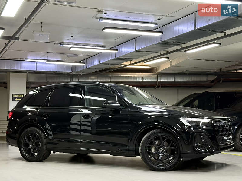 Внедорожник / Кроссовер Audi Q7 2024 в Киеве