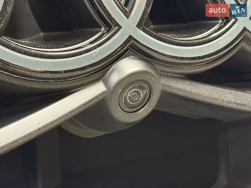 Внедорожник / Кроссовер Audi Q7 2024 в Киеве