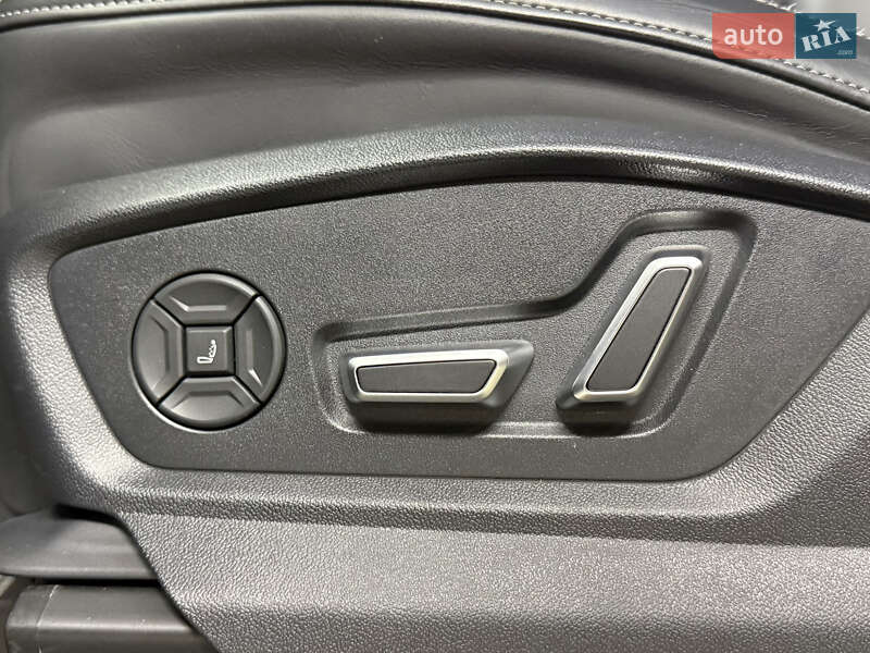 Внедорожник / Кроссовер Audi Q7 2024 в Киеве