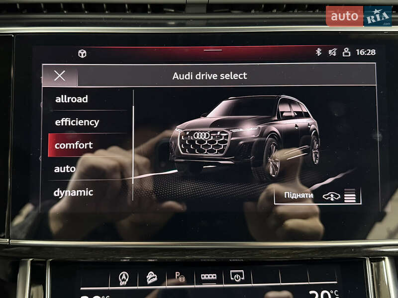 Внедорожник / Кроссовер Audi Q7 2024 в Киеве