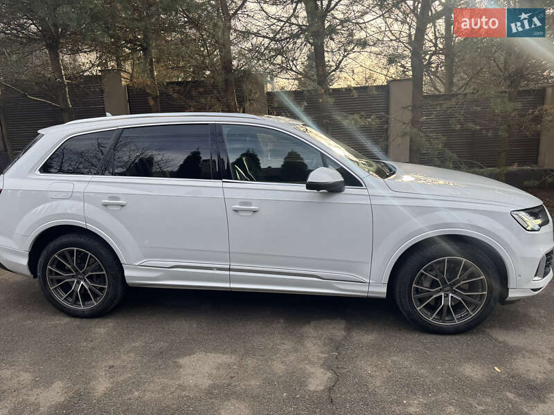 Внедорожник / Кроссовер Audi Q7 2021 в Львове фото 11 Внедорожник / Кроссовер Audi Q7 2021 в Львове
