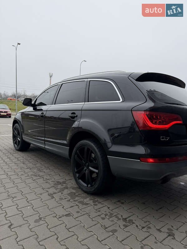 Внедорожник / Кроссовер Audi Q7 2011 в Киеве