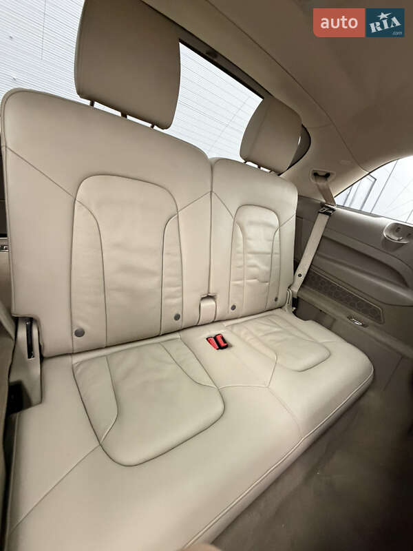 Внедорожник / Кроссовер Audi Q7 2011 в Киеве