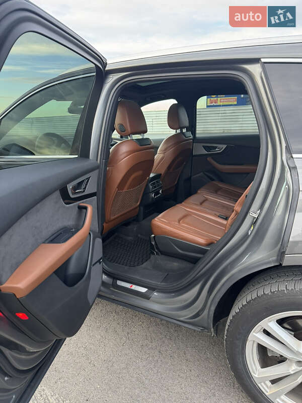 Внедорожник / Кроссовер Audi Q7 2017 в Львове