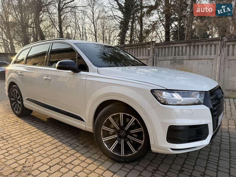 Внедорожник / Кроссовер Audi Q7 2016 в Коломые