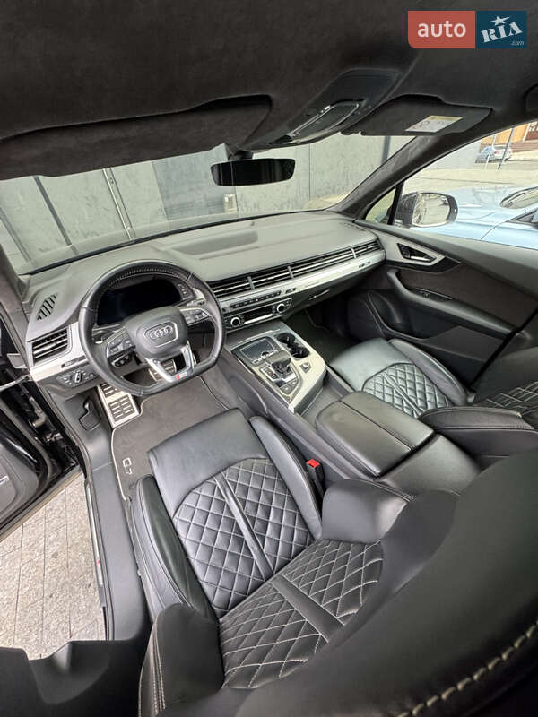 Внедорожник / Кроссовер Audi Q7 2017 в Одессе