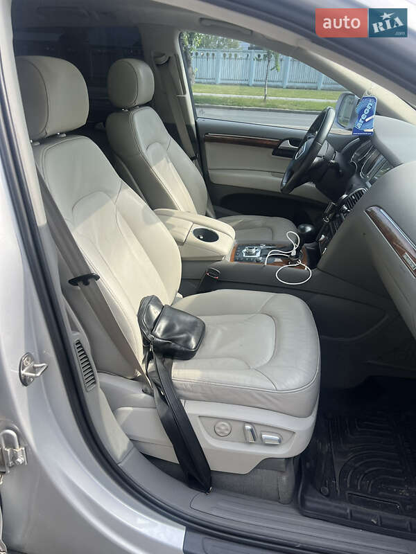 Внедорожник / Кроссовер Audi Q7 2014 в Киеве