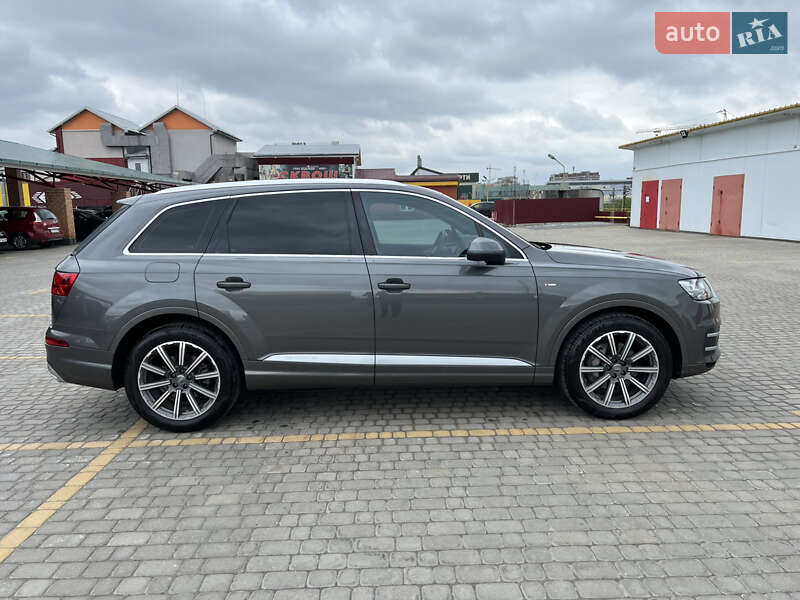 Внедорожник / Кроссовер Audi Q7 2019 в Львове фото 4 Внедорожник / Кроссовер Audi Q7 2019 в Львове