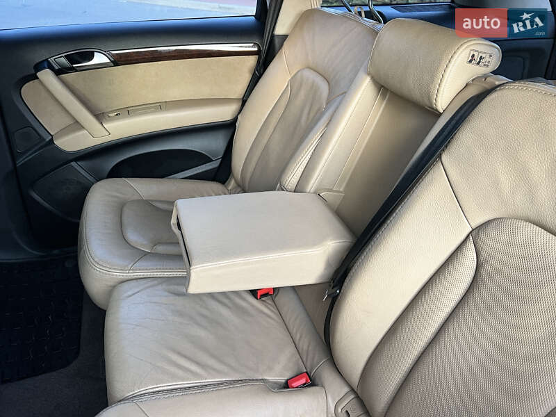 Внедорожник / Кроссовер Audi Q7 2011 в Киеве