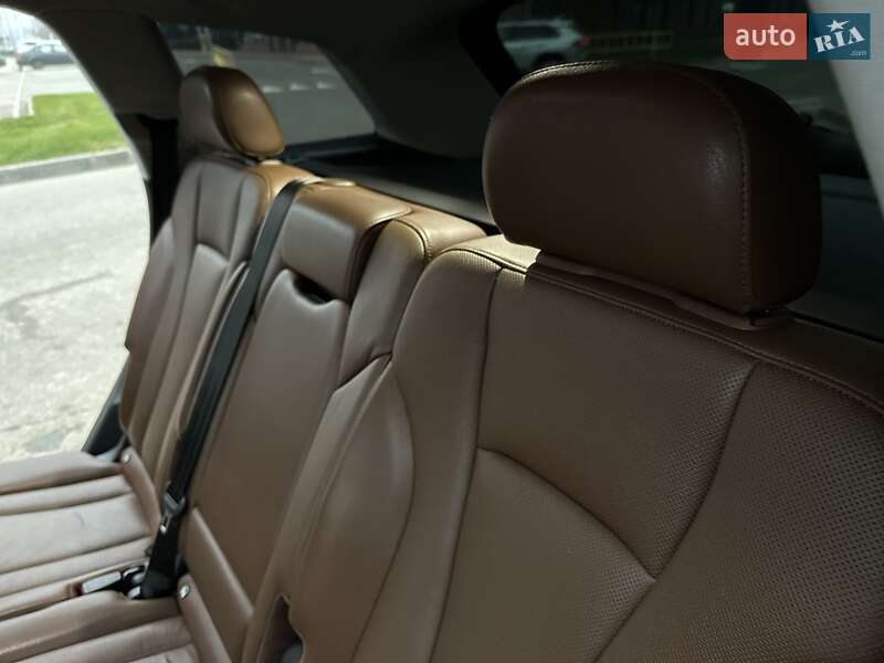 Внедорожник / Кроссовер Audi Q7 2016 в Киеве