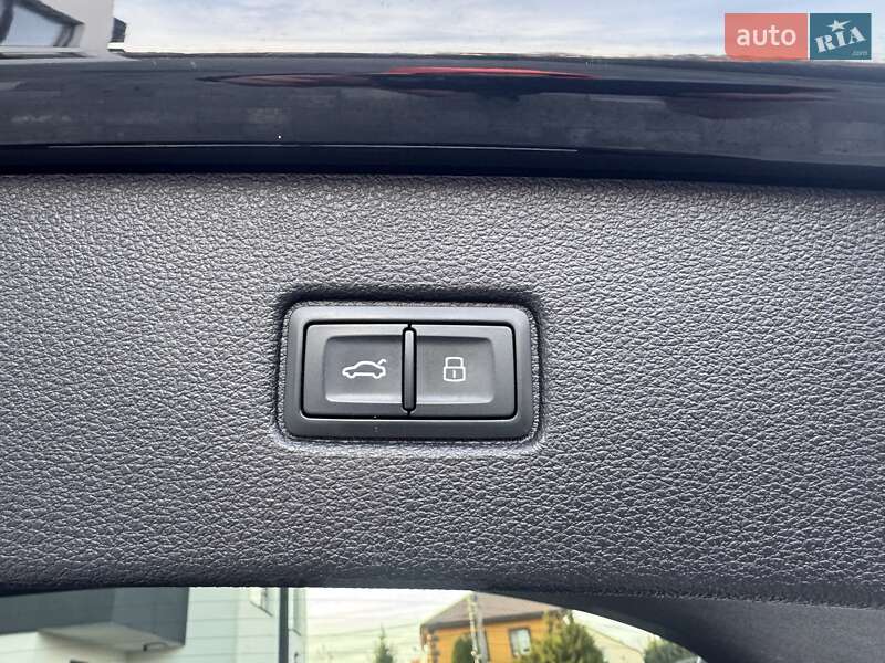 Внедорожник / Кроссовер Audi Q7 2018 в Киеве