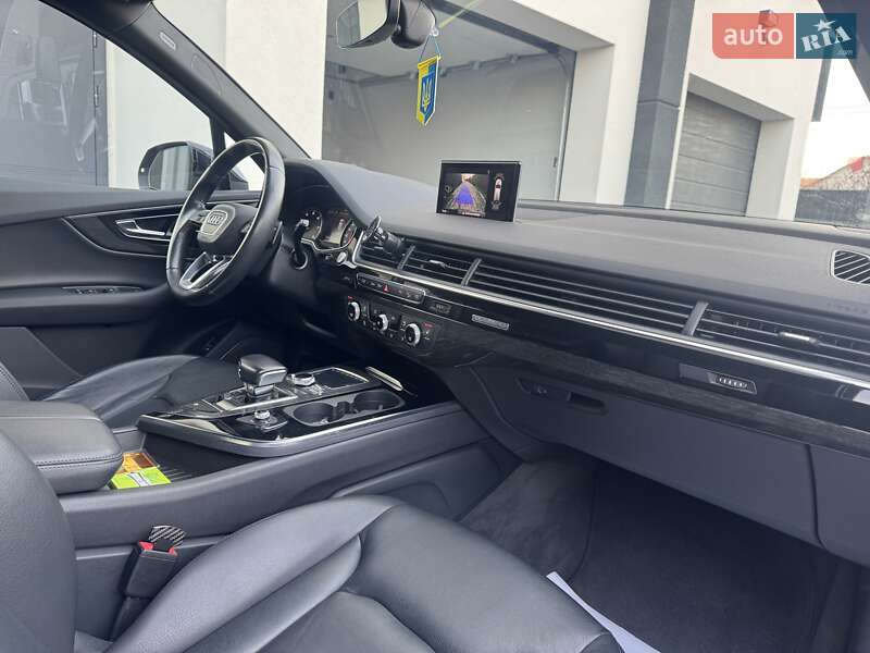 Внедорожник / Кроссовер Audi Q7 2018 в Киеве