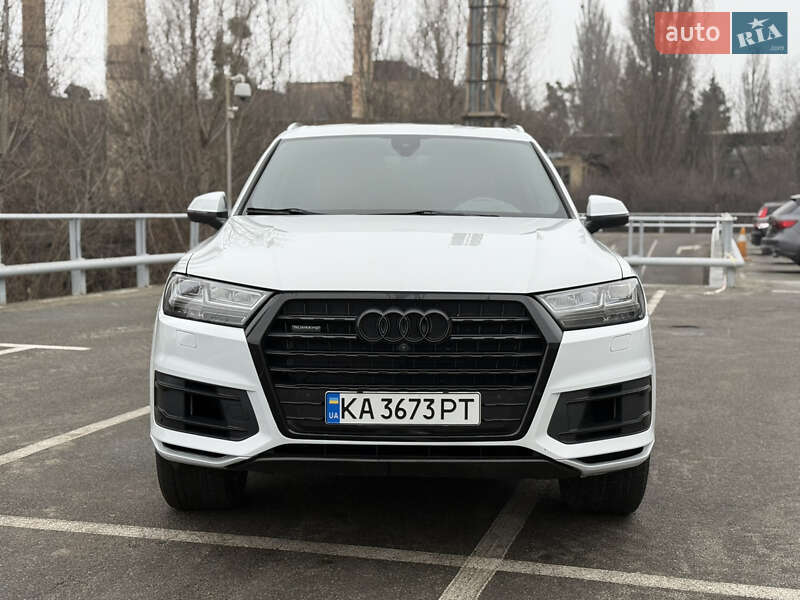 Внедорожник / Кроссовер Audi Q7 2016 в Киеве