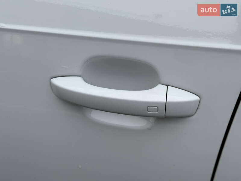 Внедорожник / Кроссовер Audi Q7 2016 в Киеве