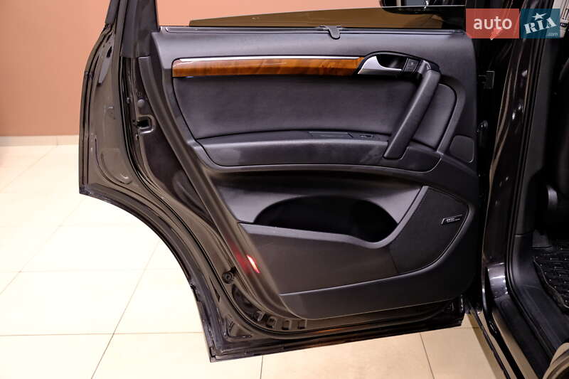 Внедорожник / Кроссовер Audi Q7 2013 в Одессе фото 38 Внедорожник / Кроссовер Audi Q7 2013 в Одессе
