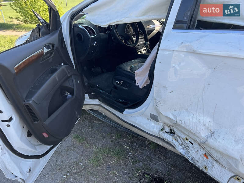 Внедорожник / Кроссовер Audi Q7 2014 в Киеве