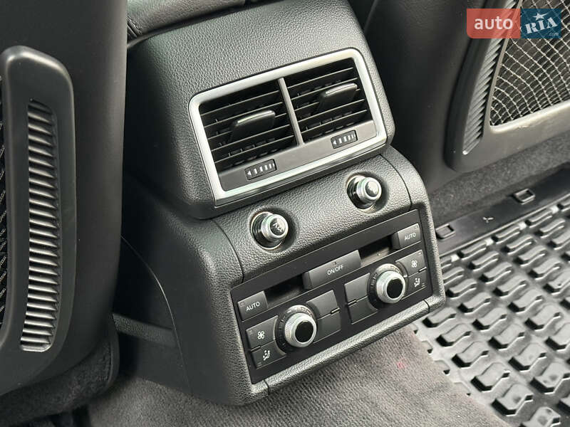 Внедорожник / Кроссовер Audi Q7 2010 в Ровно