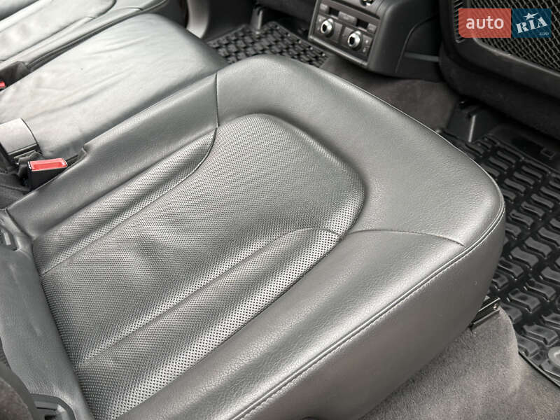 Внедорожник / Кроссовер Audi Q7 2010 в Ровно