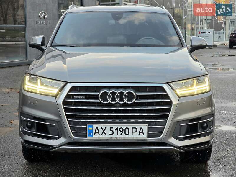 Внедорожник / Кроссовер Audi Q7 2016 в Харькове
