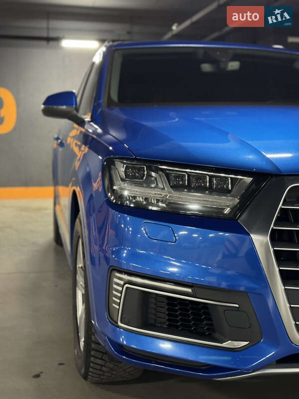 Внедорожник / Кроссовер Audi Q7 2015 в Львове