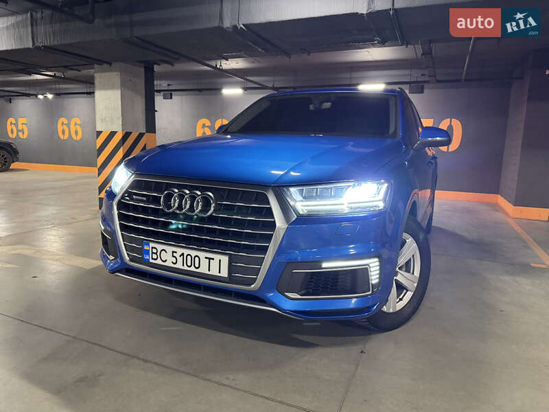 Внедорожник / Кроссовер Audi Q7 2015 в Львове