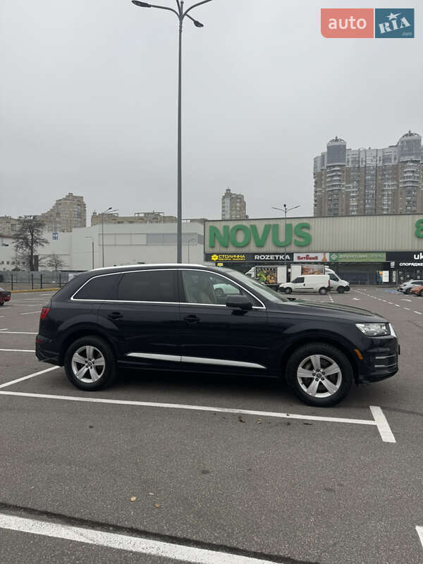 Внедорожник / Кроссовер Audi Q7 2017 в Киеве