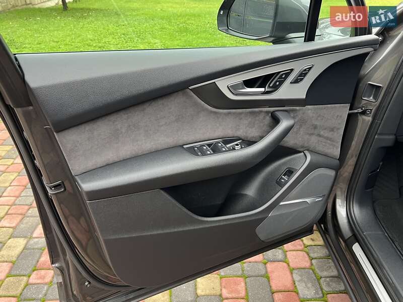 Внедорожник / Кроссовер Audi Q7 2019 в Коломые