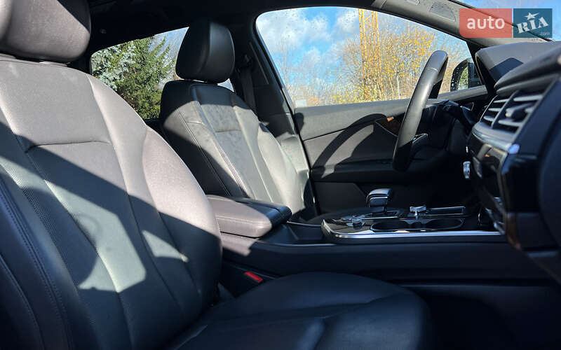 Внедорожник / Кроссовер Audi Q7 2017 в Львове