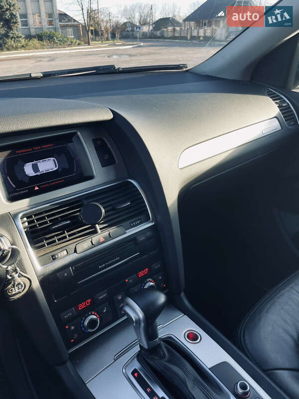 Внедорожник / Кроссовер Audi Q7 2009 в Киеве