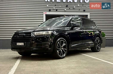 Внедорожник / Кроссовер Audi Q7 2016 в Киеве