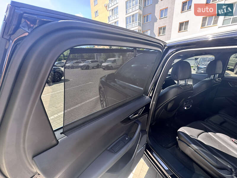 Внедорожник / Кроссовер Audi Q7 2016 в Львове