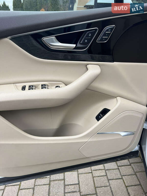 Внедорожник / Кроссовер Audi Q7 2018 в Львове