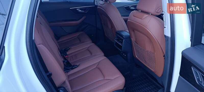 Внедорожник / Кроссовер Audi Q7 2020 в Хмельницком