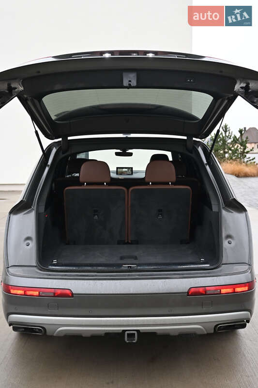 Внедорожник / Кроссовер Audi Q7 2019 в Луцке