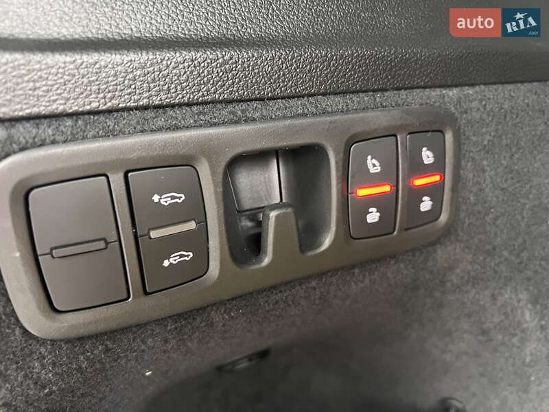 Внедорожник / Кроссовер Audi Q7 2020 в Сумах