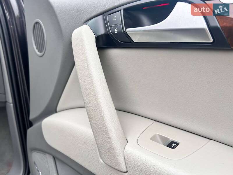 Внедорожник / Кроссовер Audi Q7 2012 в Ровно