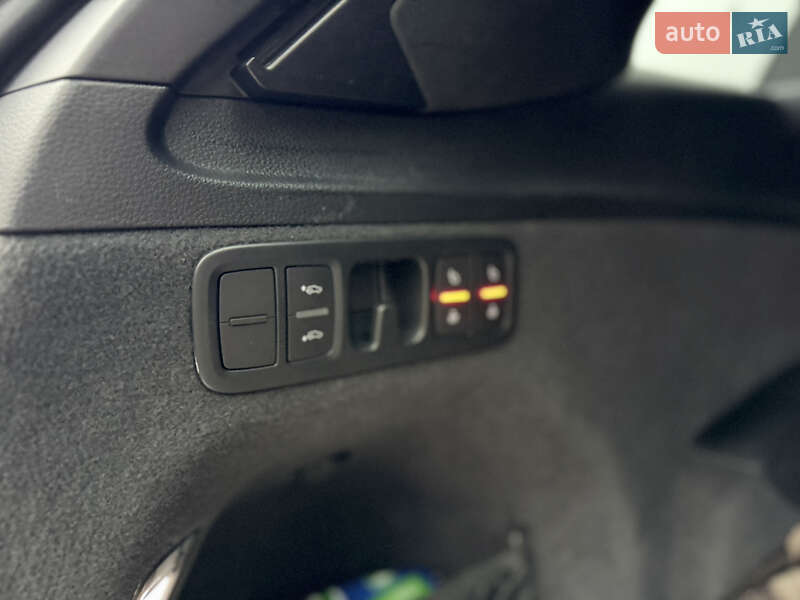 Внедорожник / Кроссовер Audi Q7 2015 в Чернигове