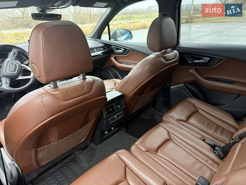 Внедорожник / Кроссовер Audi Q7 2018 в Киеве фото 15 Внедорожник / Кроссовер Audi Q7 2018 в Киеве