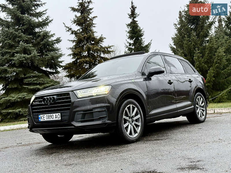 Внедорожник / Кроссовер Audi Q7 2019 в Днепре