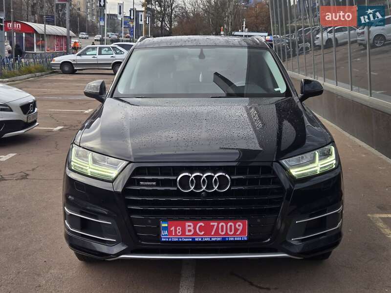 Внедорожник / Кроссовер Audi Q7 2018 в Киеве