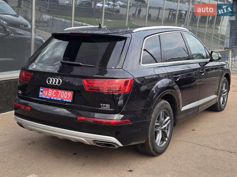 Внедорожник / Кроссовер Audi Q7 2018 в Киеве
