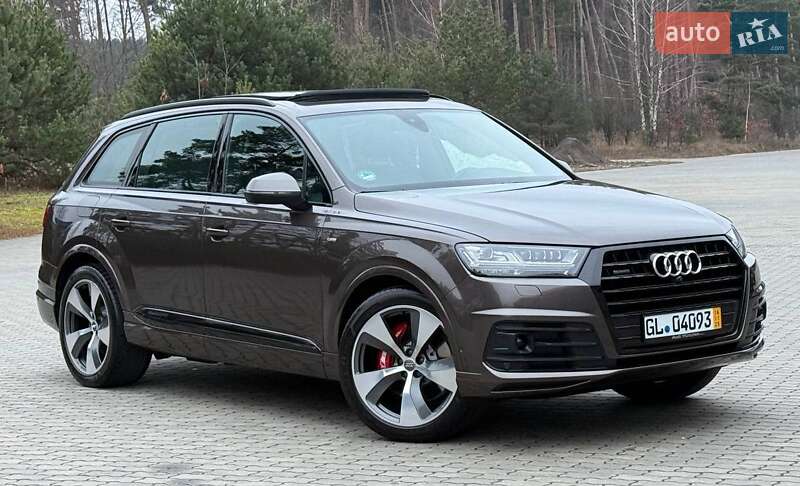 Внедорожник / Кроссовер Audi Q7 2017 в Ровно
