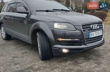 Внедорожник / Кроссовер Audi Q7 2006 в Нетешине