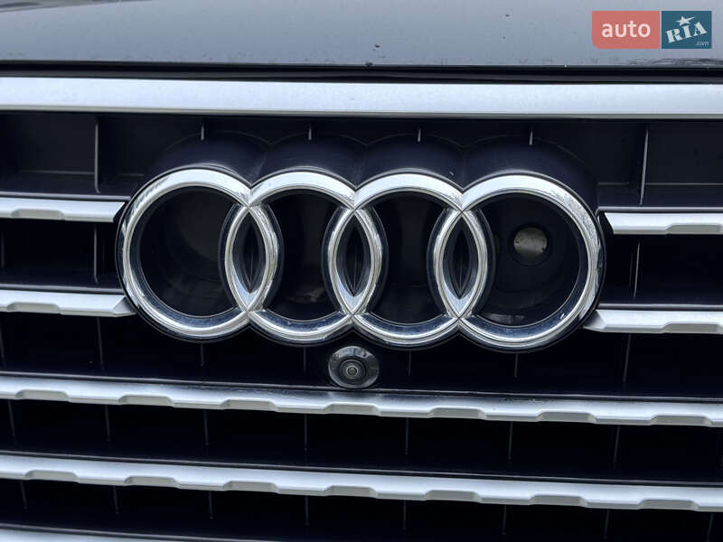 Внедорожник / Кроссовер Audi Q7 2017 в Ровно