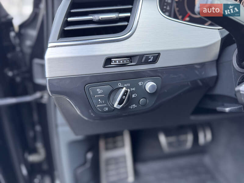 Внедорожник / Кроссовер Audi Q7 2017 в Ровно