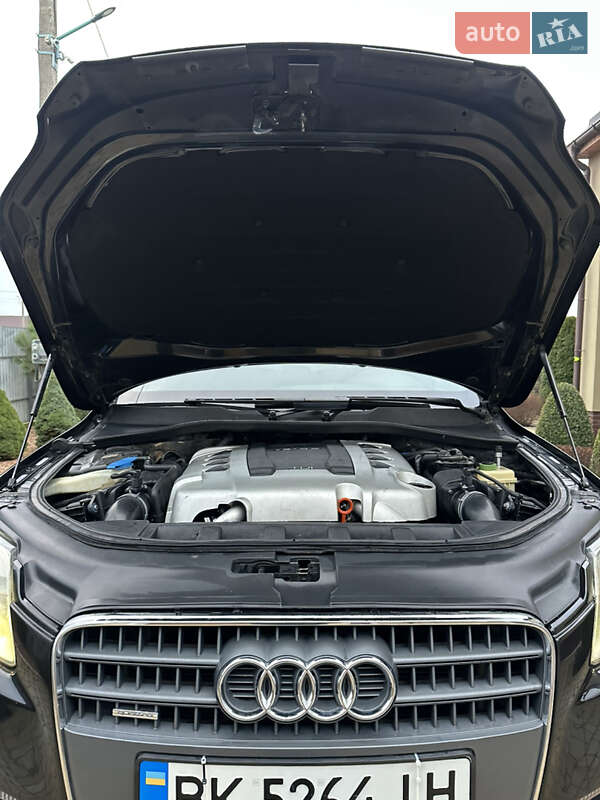 Внедорожник / Кроссовер Audi Q7 2009 в Млинове