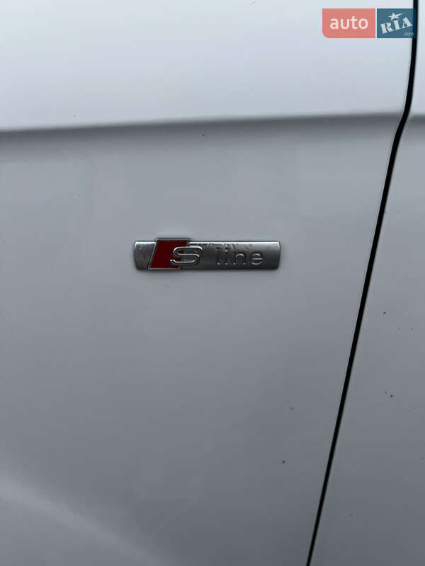 Внедорожник / Кроссовер Audi Q7 2012 в Хусте