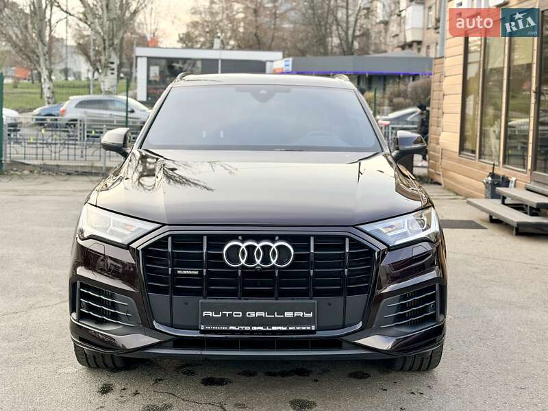 Внедорожник / Кроссовер Audi Q7 2022 в Киеве