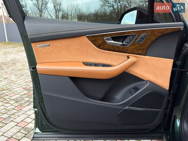 Внедорожник / Кроссовер Audi Q7 2021 в Луцке