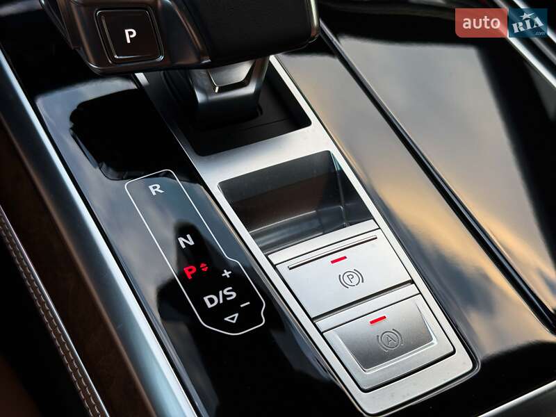 Внедорожник / Кроссовер Audi Q7 2021 в Луцке